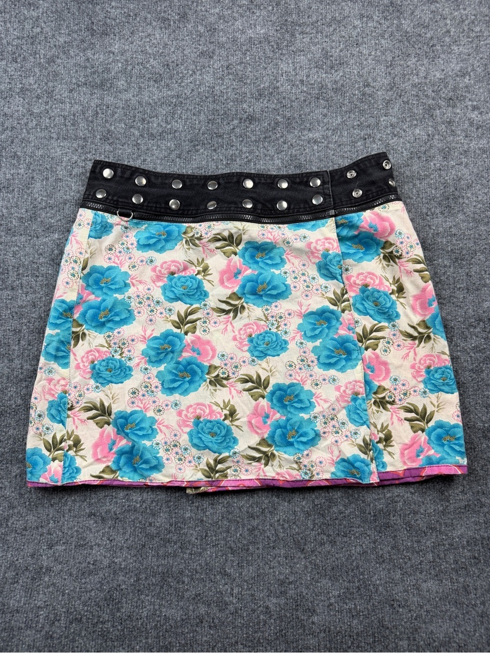 Zand Amsterdam Reversible Wrap Skirt Snap Adjustable One Size Blue Pink Floral